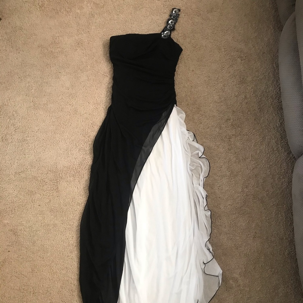 Davids Bridal Blondie Nites prom dress